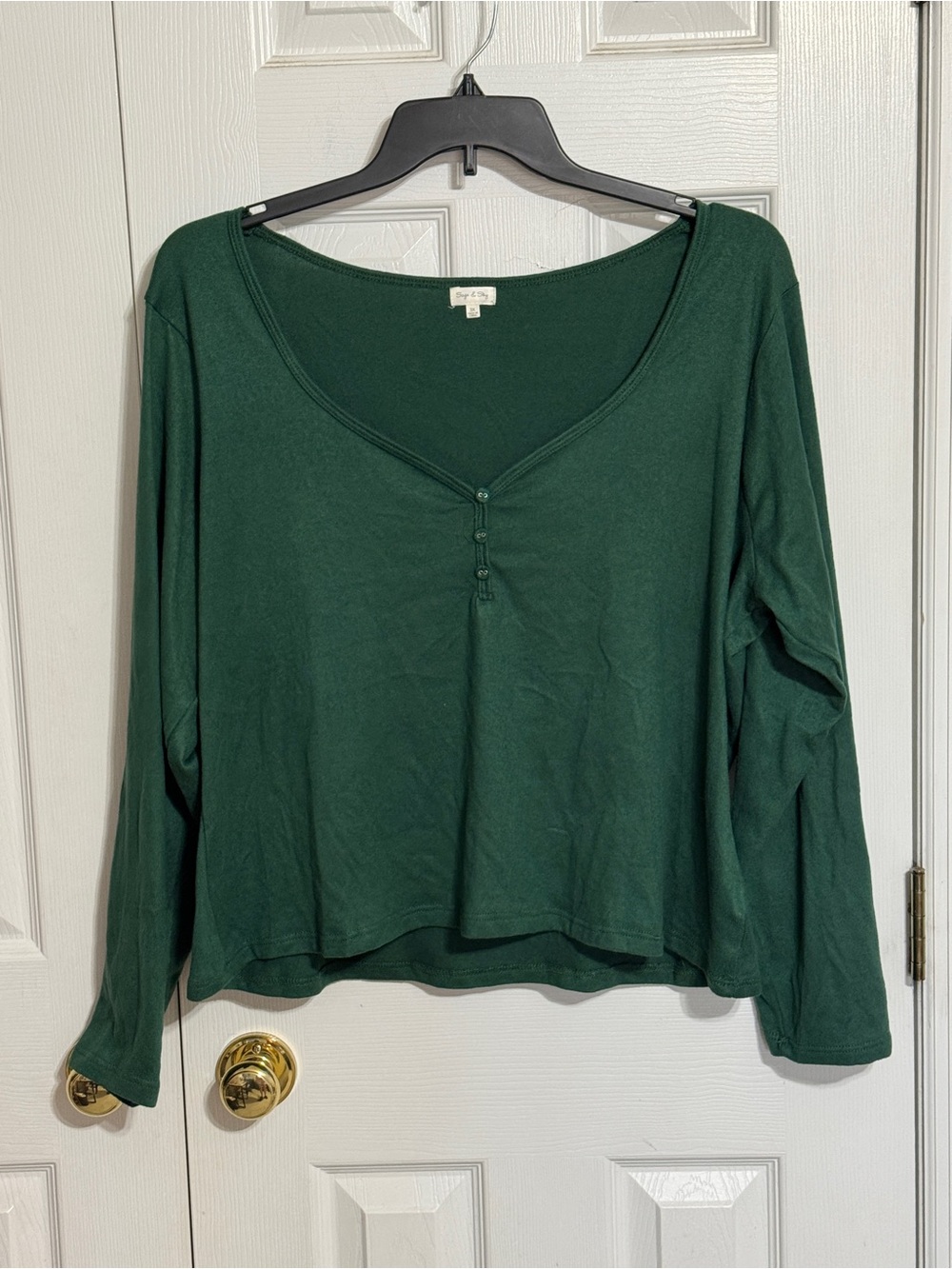 Sage & Sky Forest Green Long-Sleeve Scoop Neck Henley Top
